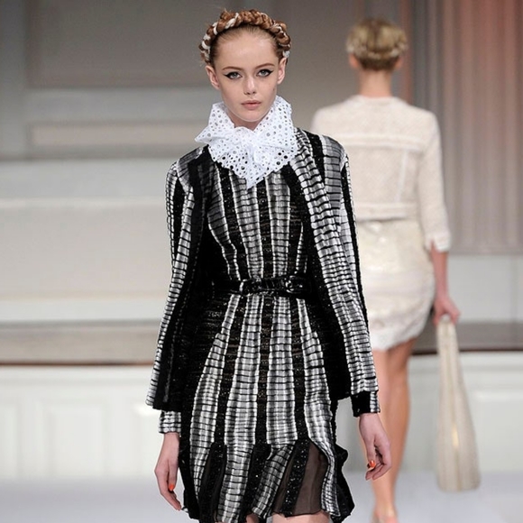 *$4,800 OSCAR DE LA RENTA BLACK WHITE SILK BEAD ESTABL RUNWAY DRESS US 2, 10. 12 - Picture 2 of 13